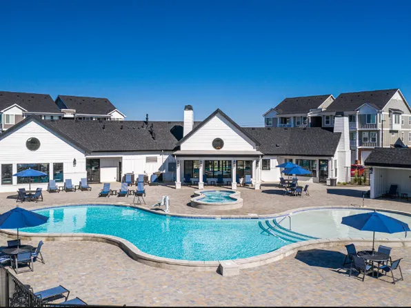 The Farmstead Apartments