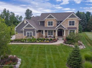 6405 Heathfield Dr, East Lansing, MI 48823