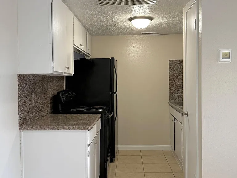 Southern Oaks Apartments — Photo 69