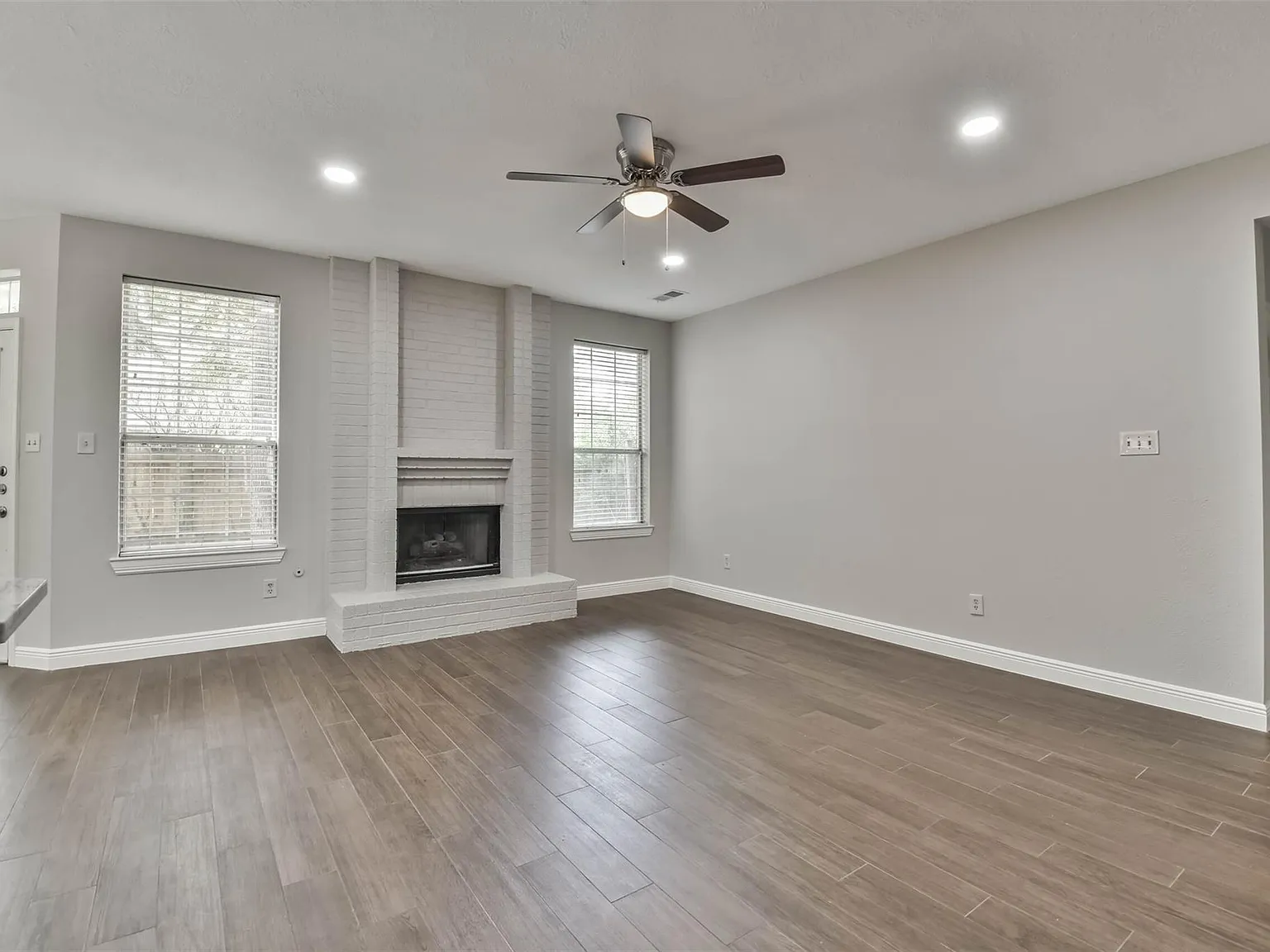 4 bed, 2.5 bath, 2609 sqft, $3,000 — Photo 3
