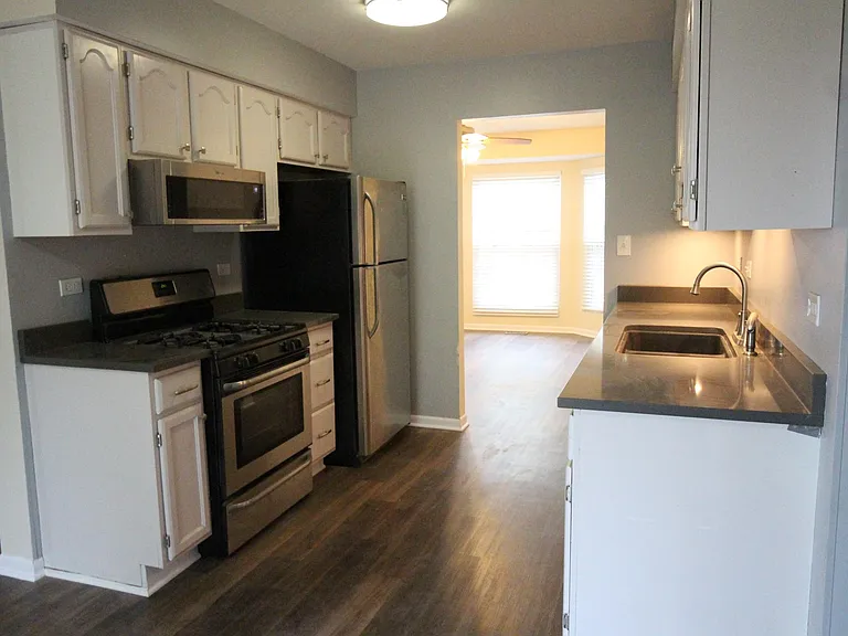 1381 Rennet Dr — Photo 4