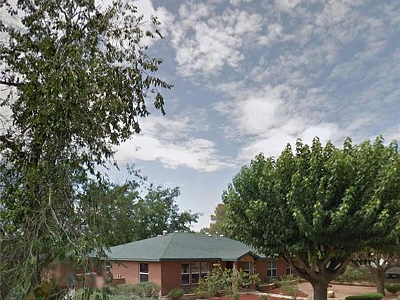 5th image of 332 Stewart Dr