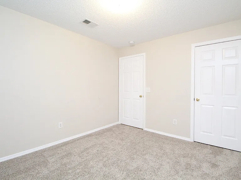 3740 Frontera Cir — Photo 11