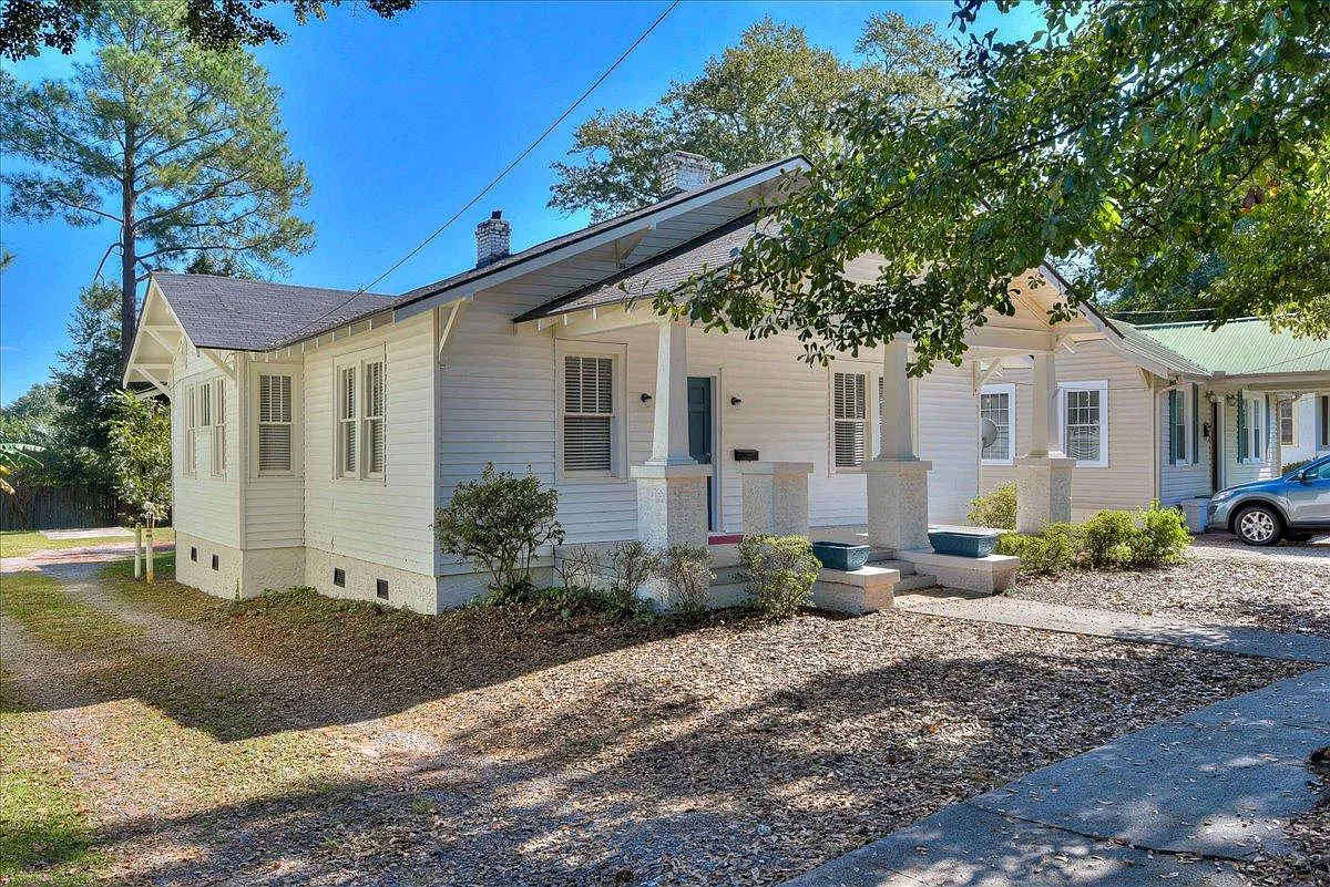 1304 Wilson St — Photo 4