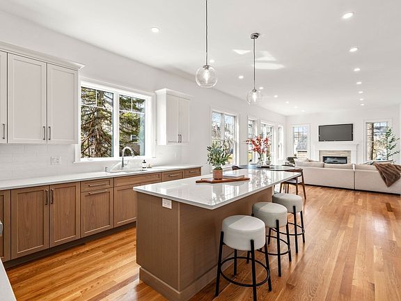 4th image of 12 Sylvester Rd