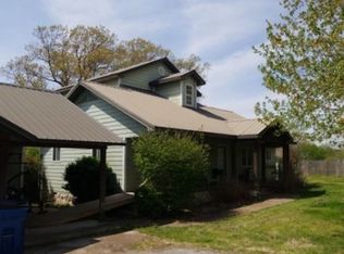 405 Peach Orchard Rd, Bentonville, AR 72712