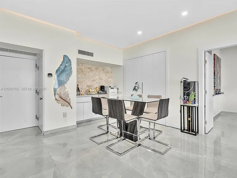 3731 N Country Club Dr #Penthouse 24 — Photo 12