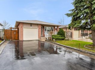 51 Independence Dr, Hamilton, ON