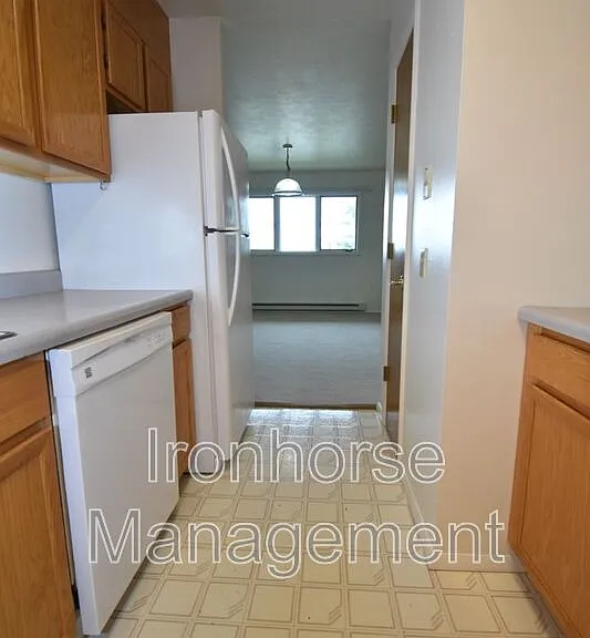 813 W Villard St #76 — Photo 13