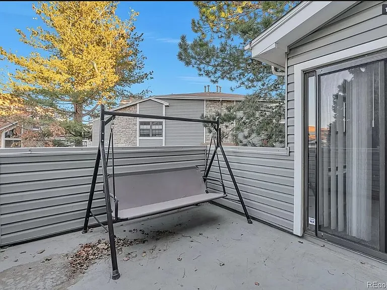 942 S Walden St #202 — Photo 17