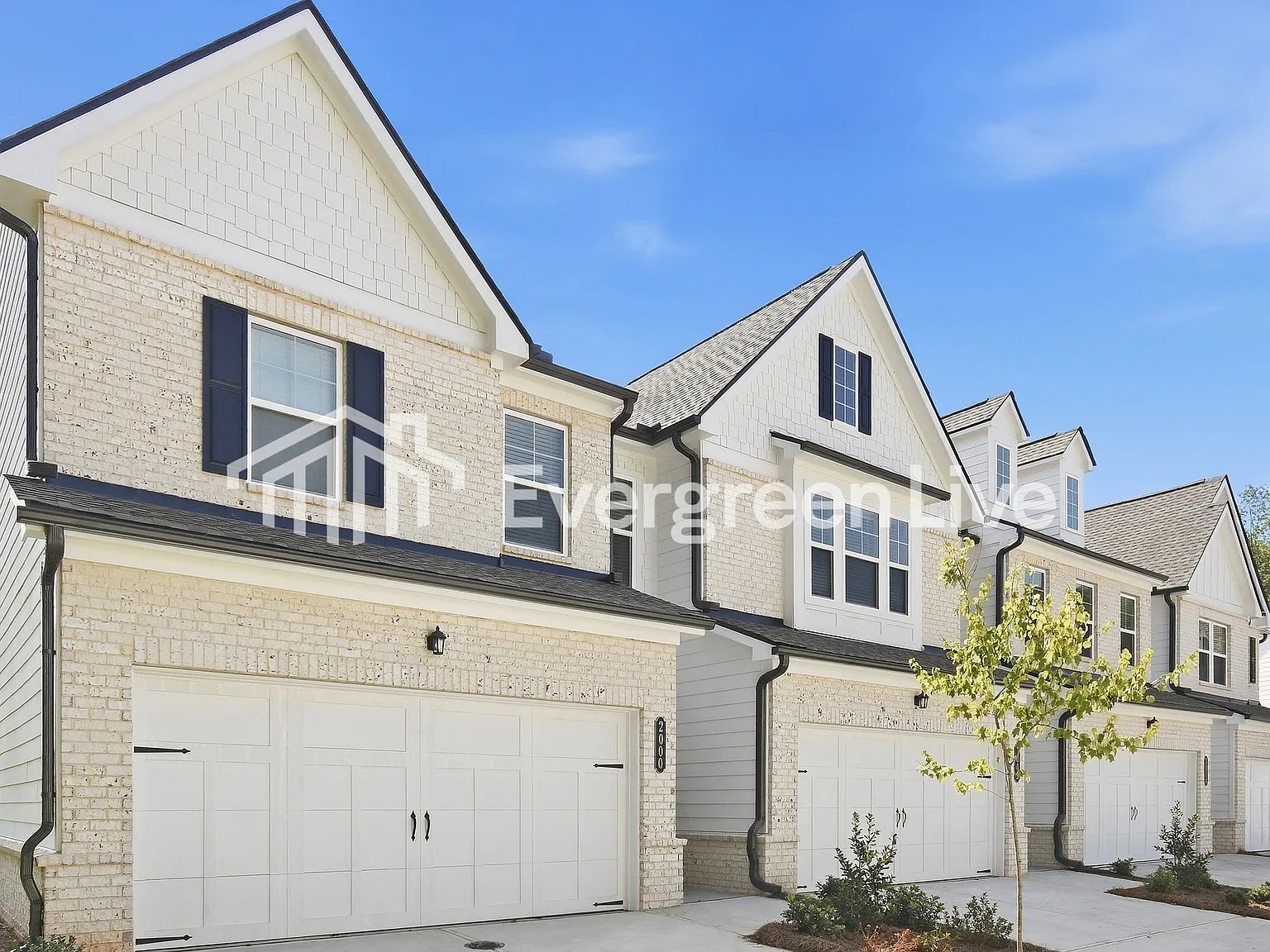 3 bed, 2.5 bath, 1846 sqft, $2,135 — Photo 2