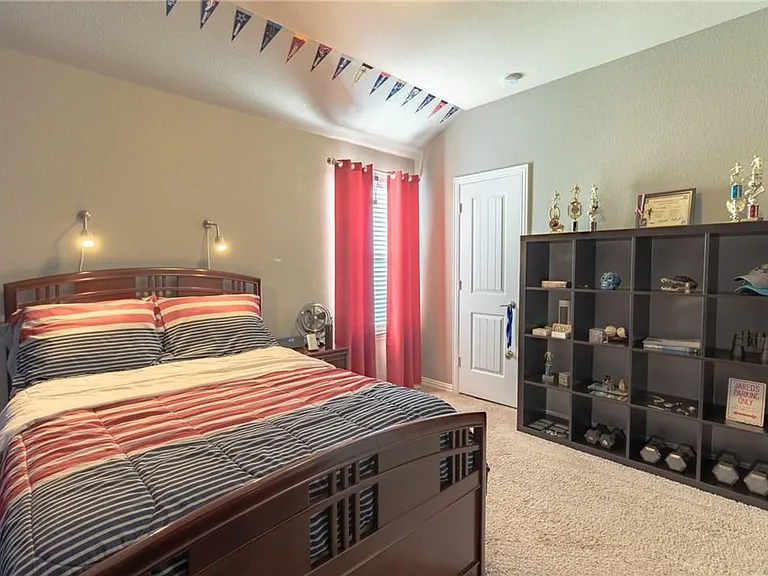 809 Park Place Ln — Photo 23
