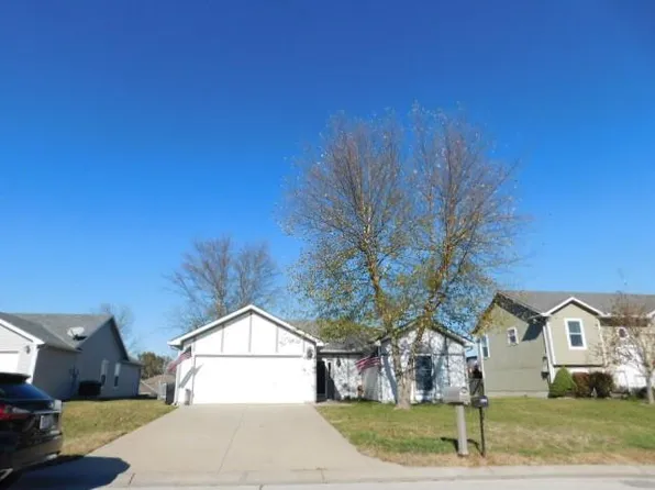 1707 Sunrise Dr, Warrensburg, MO 64093