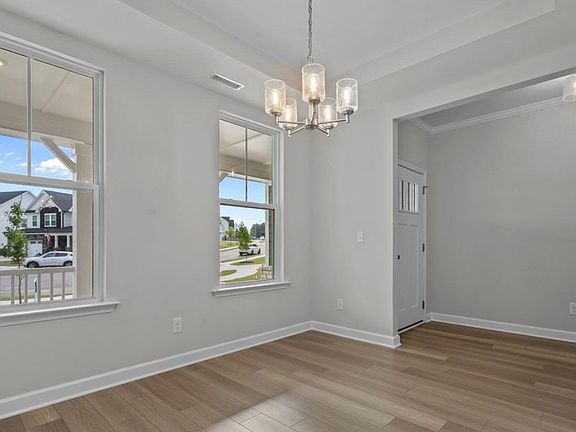 4th image of 500 Craftsman Ridge Trl