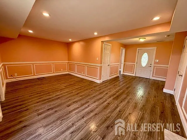 5 Sussex Ct — Photo 7