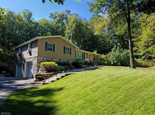 955 Mount Holly Rd, Hardwick, NJ 07825