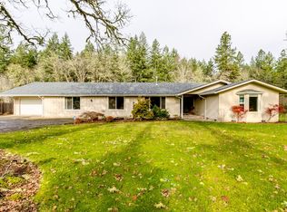 25445 Perkins Rd, Veneta, OR 97487