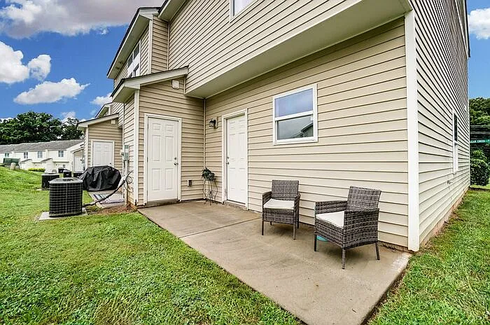 2524 Arrowhead Cir — Photo 15