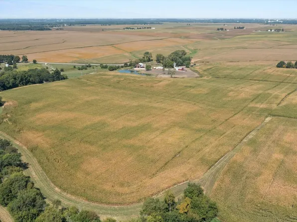 956 N 2401st Rd, Ottawa, IL 61350