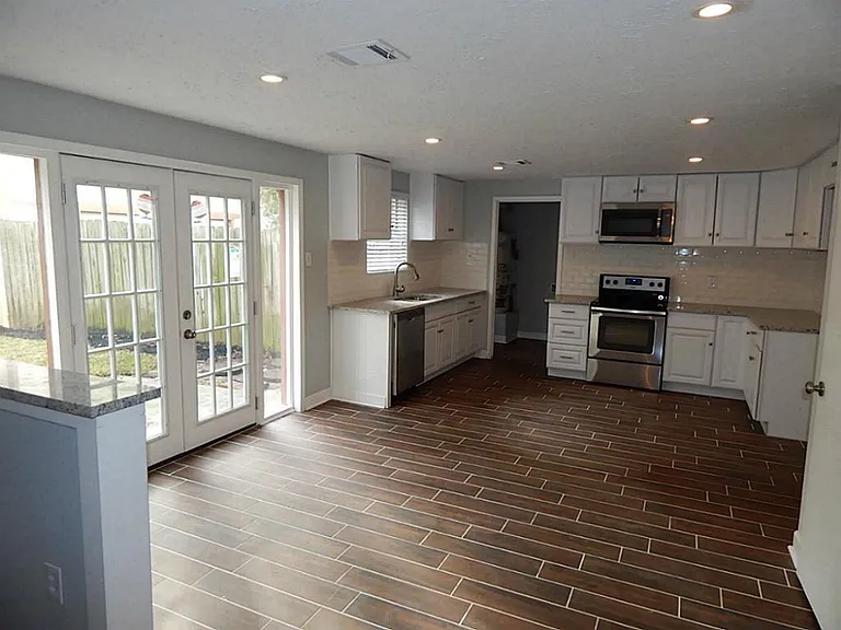 21407 Cimarron Pkwy — Photo 1