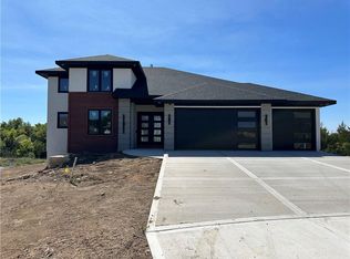 11589 S Houston St, Olathe, KS 66061