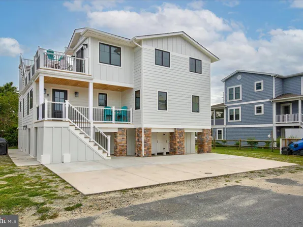 8 Sea Side Dr, Bethany Beach, DE 19930