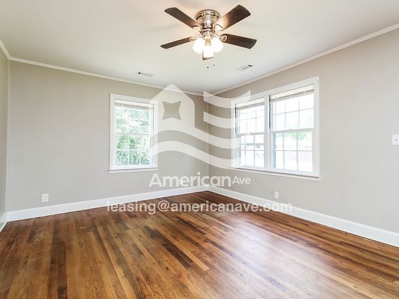 1622_002_living_room_2.jpg