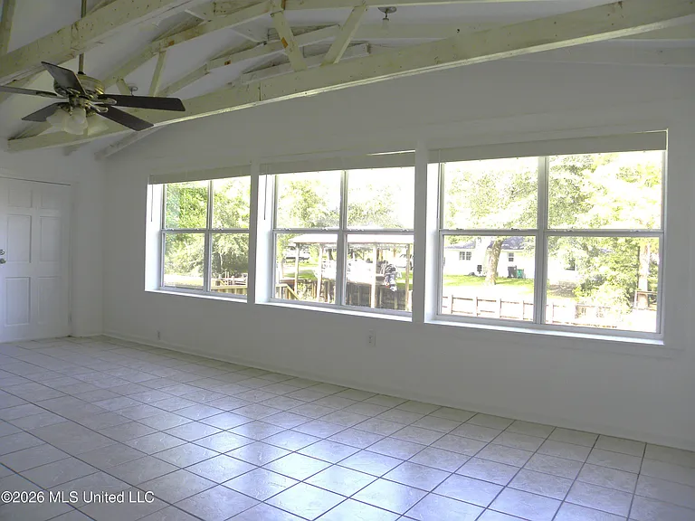 11447 Summer Lane Rd — Photo 4