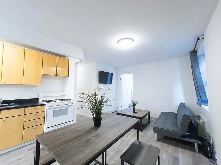 614 10th Ave #5E — Photo 13
