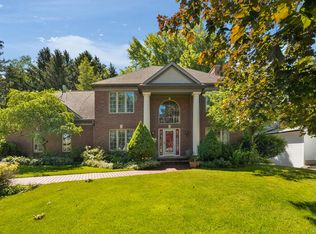 4500 Creek View Dr, Hudsonville, MI 49426