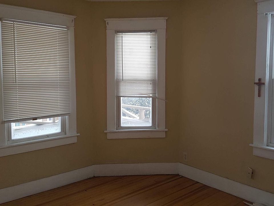 2nd image of 19 Faulkner Pl