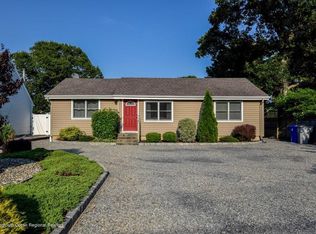 3 Crowder Dr, Toms River, NJ 08753