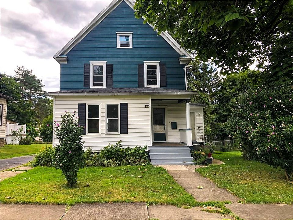 1st image of 10 Gwendolin Ave