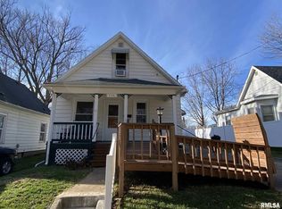 726 N 9th Ave, Canton, IL 61520