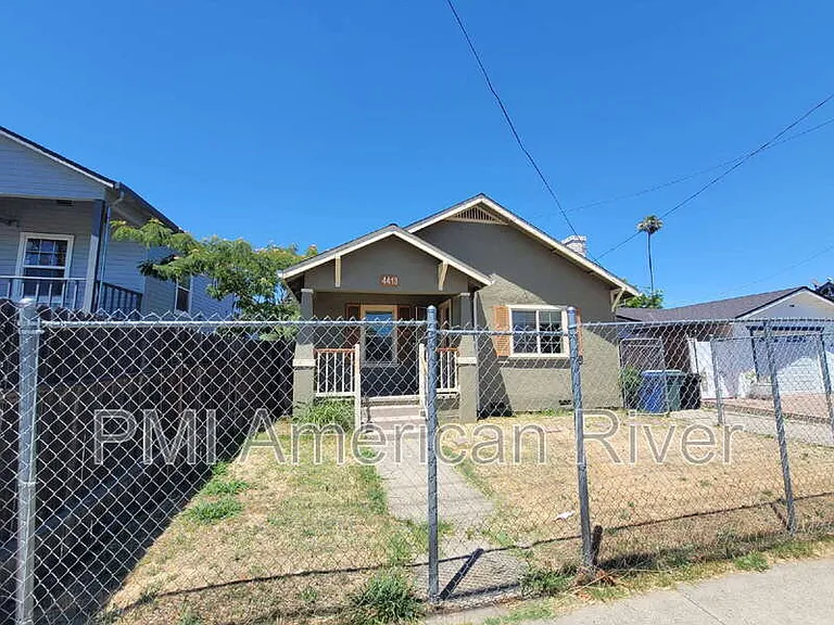 4413 Parker Ave — Photo 3
