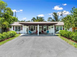 4681 Alhambra Cir W, Naples, FL 34103