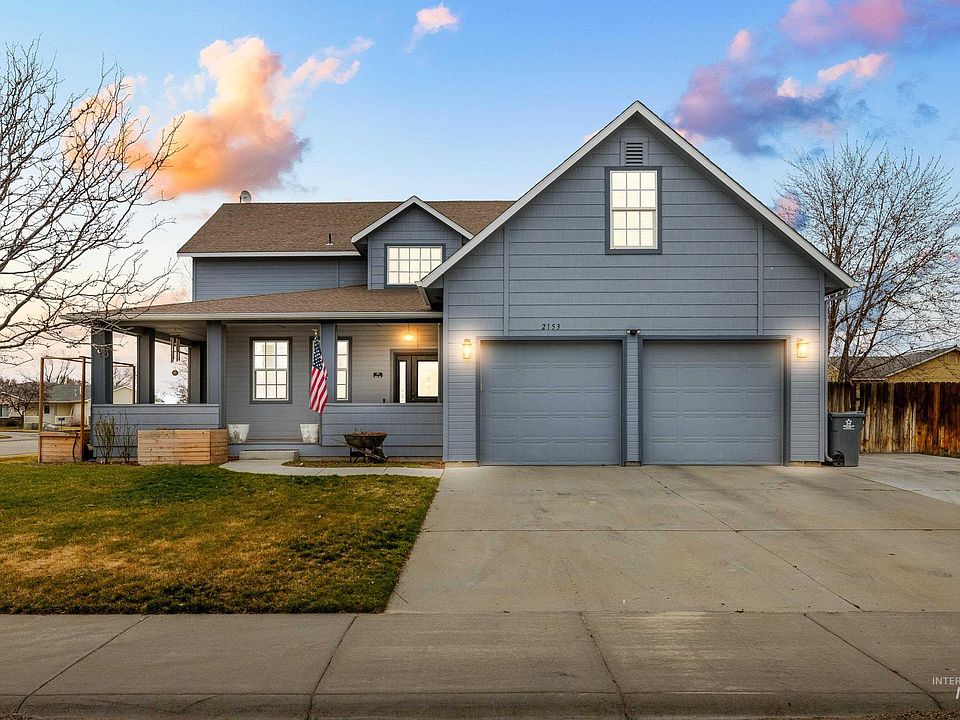 1st image of 2153 NE Onati Ave