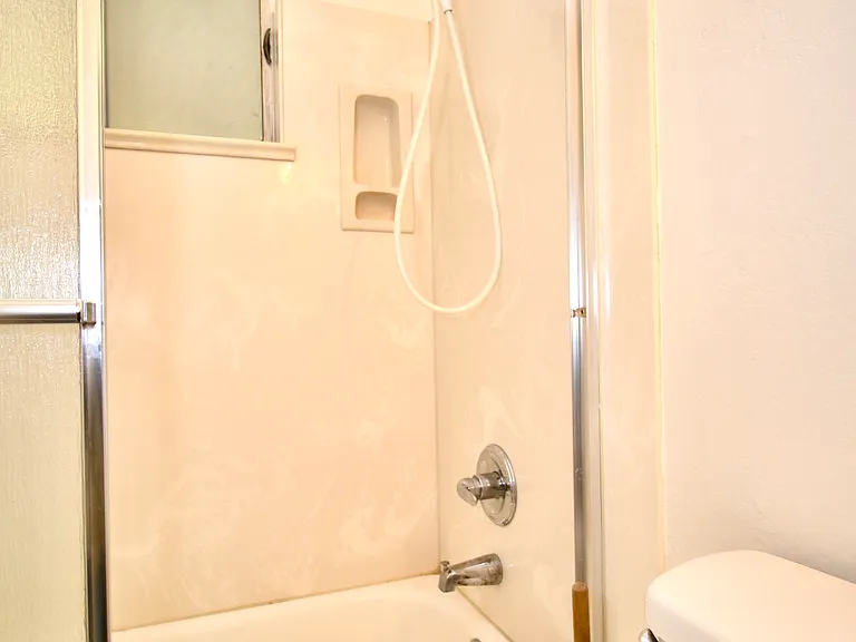 205 Smalley Ave #4 — Photo 12