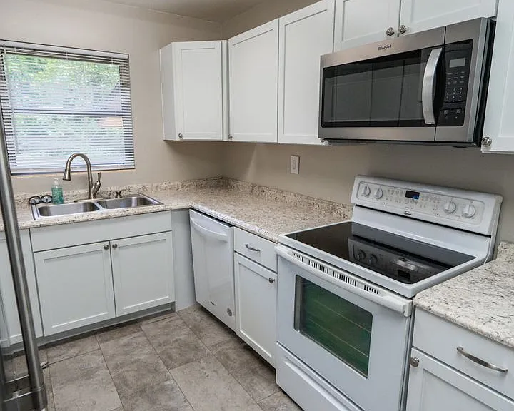 2103 Evergreen Dr — Photo 20