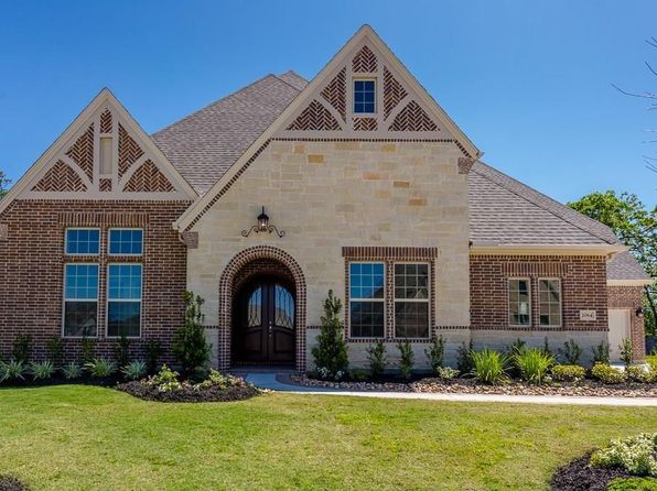 2064 Bluestem Dr