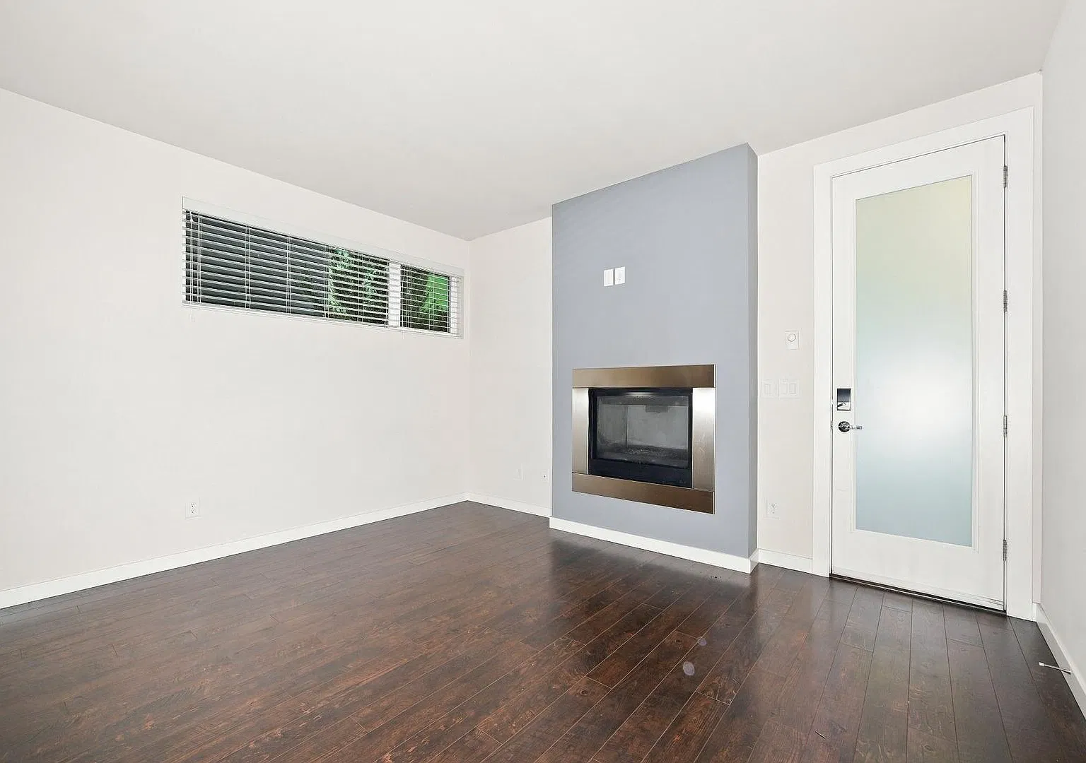 Now Available! Spacious 3-Bedroom, 2-Bathroom Townhouse in Columbia City — Photo 4