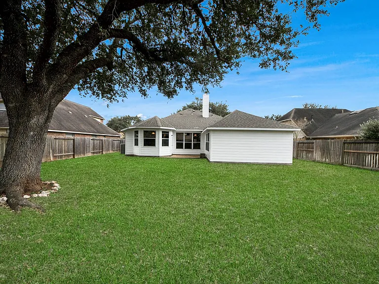 9711 Andrews Ln — Photo 41