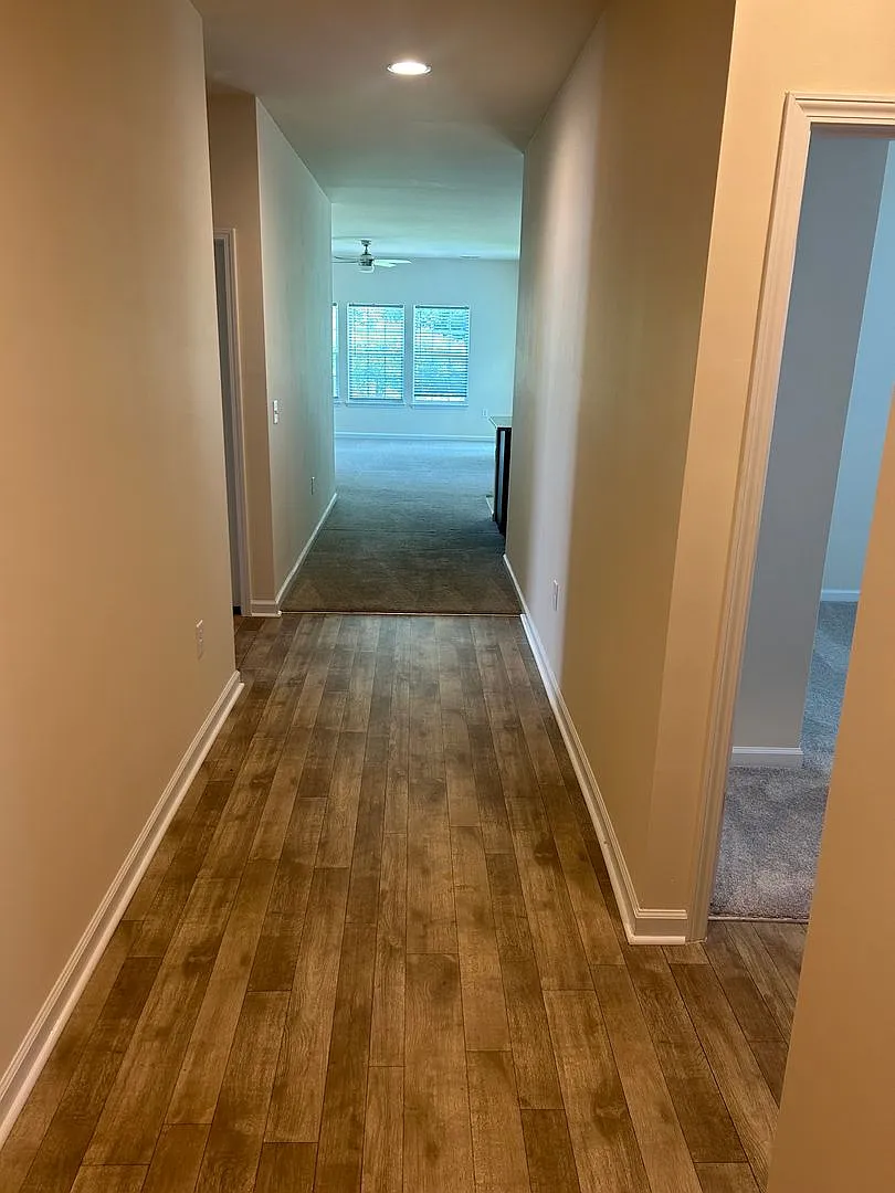 198 Hampton Park Circle — Photo 4