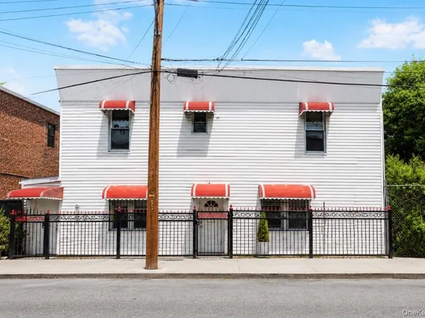 735 E 211th Street, Bronx, NY 10467
