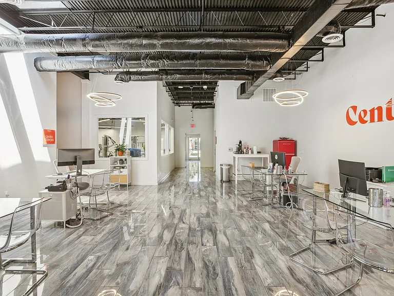 Centro Studio Homes — Photo 35
