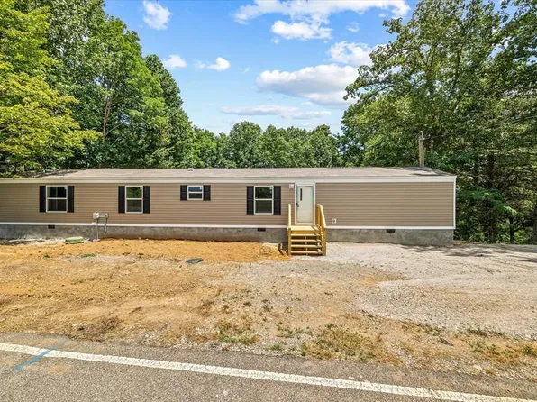 814 Old Dunlap St, Spencer, TN 38585