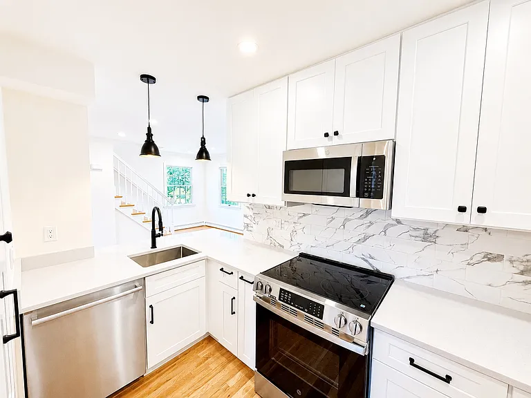 21 Neil Ln #B — Photo 9