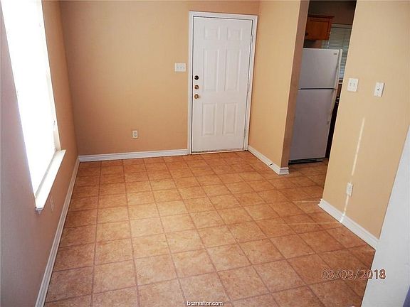 4th image of 3754 Oldenburg Ln