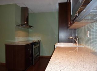 325 Lenox Ave APT 203, Oakland, CA 94610