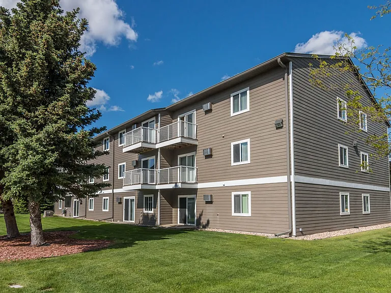 Prairie Tree Apartments — Photo 7